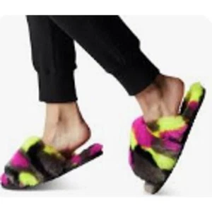 Sorel Go Mail Run Quarry Multi Fuzzy Slippers sz 5 NWOT - Picture 1 of 6