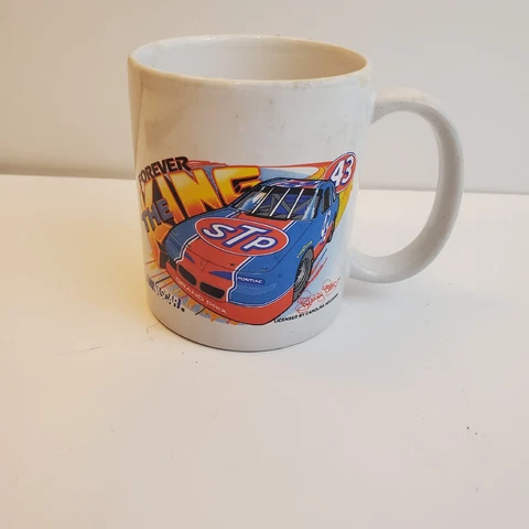 RICHARD PETTY COFFEE MUG STP FOREVER THE KING NASCAR CUP GRAND PRIX RACE CAR #43 Cover