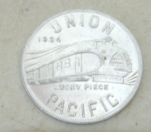 UNION PACIFIC ~ GLÜCKSSTÜCK ~ 1934 ~ PROBE VON ALCOA ALUMINIUM DER NEUE ZUG ~ B - Bild 1 von 3