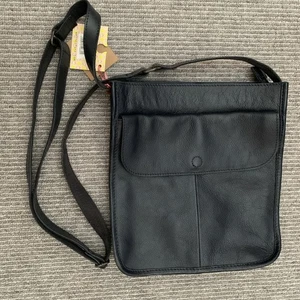 White Stuff Issy Crossbody Leather Bag, New with Tags, Dark Navy - Picture 1 of 9