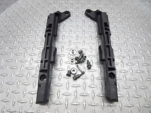 03-05 Yamaha FJR1300 FJR 1300 2005 OEM Alforja Soportes Soportes Par Lote - Imagen 1 de 9