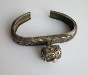 Fine and Timor silver bracelet - 19th century Indonesian tribal jewellery - Picture 1 of 4