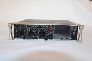 Sound Devices 833 8-Channel / 12-Track Multitrack Field Recorder - Picture 1 of 6