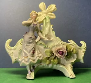 Antikes kontinentales Mittelstück Korb Blumen weibliche Figur Blume Biskuit - Bild 1 von 10