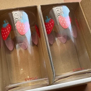 Exposición Ai Yazawa ALL TIME BEST NANA Par de Fresas Vidrio Envío Gratis - Imagen 1 de 3