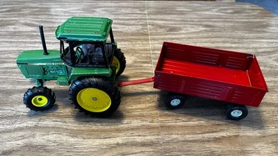 ERTL Vintage John Deere Diecast Tractor y Barcaza Vagón Escala 1/16 Modelo 52040 Foto 1 de 4