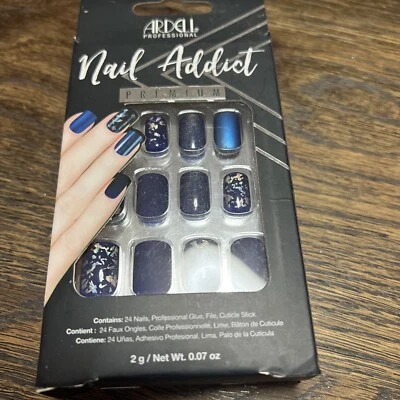 Uñas postizas Ardell Professional Nail Addict mate, brillante y azul mármol - 24ct Foto 1 de 2