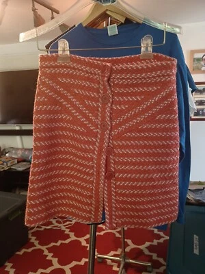 Falda Maje Damas Vintage Talla 38 Hecha en Bulgaria Tela Tejida Botones Rosa Foto 1 de 3