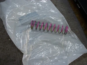 Polaris Snowmobile 03-07 XC SP Pink/Yellow Exhaust Valve Spring NEW 7041786-11 - Picture 1 of 2