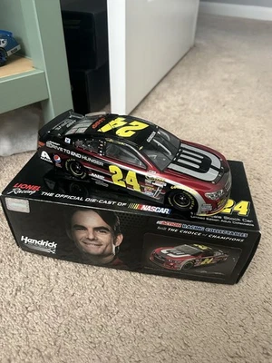 Chevy SS diecast 2014 1:24 NASCAR Jeff Gordon AARP/Drive to End Hunger Foto 1 de 3