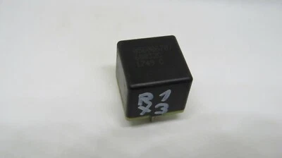 Relé Chrysler Grand Voyager PT Cruiser Jeep Cherokee 056006707 68832C 1749C Foto 1 de 2