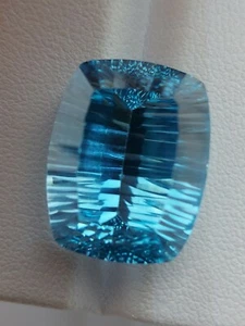Huge precision cut Topaz gemstone - faceted loose blue topaz 30.65 CTS - Bild 1 von 10