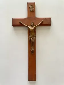 Vintage JESUS ON CRUCIFIX 12'' Wood Oak Very Good+ ! - Picture 1 of 4