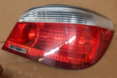 BMW 530i 545i 550i 2007 luz trasera derecha pasajero lámpara OEM Foto 1 de 4