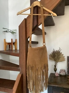 Boho Tan Suede Leather Crossbody/Shoulder Bag With Fringe BNWOT - Picture 1 of 7