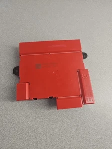 14-18 BMW X5 F15 REAR POWER DISTRIBUTOR B+ JUNCTION FUSE PLATE BOX RED OEM 8034 - Picture 1 of 4