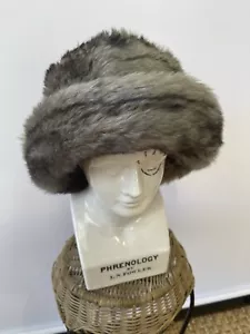 Cappello grigio pelliccia sintetica Y2k vintage anni 90 taglia unica - Foto 1 di 6