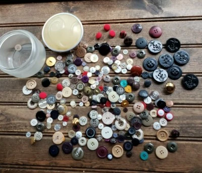 Huge Lot of Vintage Buttons Brown Leather Wrapped Doomed Shank, Anchor, Fabric.. - Image 1 of 4
