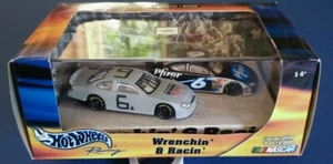2002 HOT WHEELS RACING #B0549 NASCAR MARK MARTIN "WRENCHIN & RACIN" 2 CAR SET - Picture 1 of 5