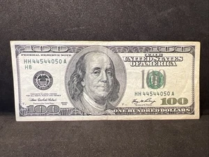 Series 2006 ~ US One Hundred Dollar Bill $100 HH 44544050 A - Picture 1 of 4