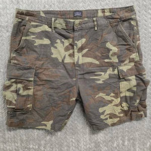 Levi's Cargo Shorts Mens Size 44 Green Camouflage Workwear Chore Military Camo - Picture 1 of 9