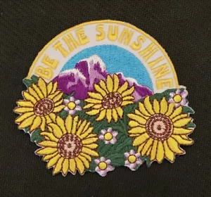 Be The Sunshine Happy Sun Flower Mountain gestickter Aufnäher Bügelbild 0260 - Bild 1 von 4
