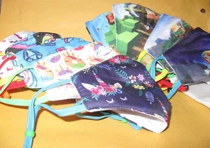 New CHILDS Reusable 5 FACE MASKS choose: Boys or Girls Adjustable in mesh bag - Picture 1 of 14