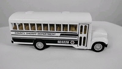Autobús diecast Pullback 2016 del Departamento del Sheriff del Condado de Kinsfun Foto 1 de 4