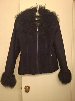 Guess черная замшевая куртка на молнии спереди с монгольским меховым воротником и манжетами размер L... - Изображение 1 из 4