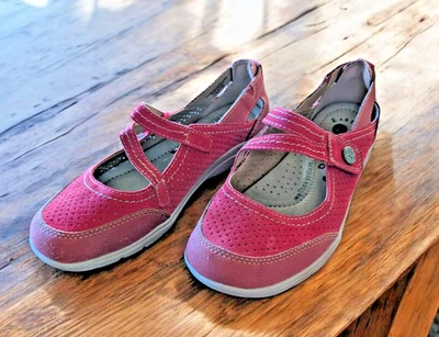 Earth Origins Shoes Women’s Size 7W Red Leather and Suede Hook & Loop Closure - Image 1 of 4