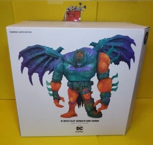 DC ARTISTS ALLEY AQUA VISION VARIANT VINYL FIGURE BATMAN BY JAMES GROMAN - Picture 1 of 2