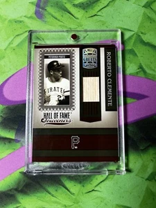 2005 Donruss Playoff Roberto Clemente Game Used Bat HOF No. HOFS-26 - Picture 1 of 2