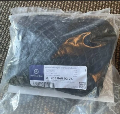 MERCEDES BENZ W203 W204 W205 TRUNK CARGO NET A2058600374 OEM - Image 1 of 2