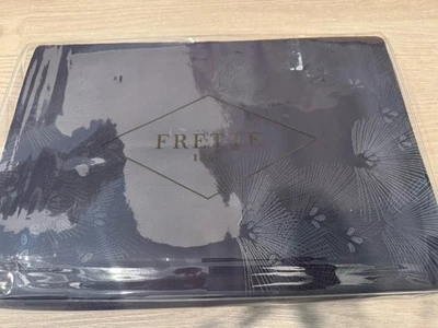 Funda nórdica Frette Queen y dos fundas, nueva $2000 Foto 1 de 4