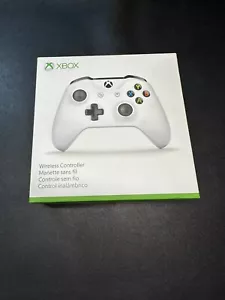 Microsoft Xbox One Wireless Bluetooth Controller Gamepad White TF500002 Mod 1708 - Picture 1 of 3