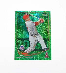 Actualización Topps 2013 verde esmeralda brillo Mike Trout #US300 - Imagen 1 de 2