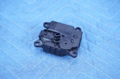Motor actuador evaporador de CA trasero Infiniti QX80 A24855B3300000 2014-2019 OEM Foto 1 de 4