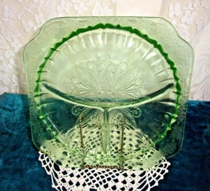 1930's Jeanette Adam Green Depression Glass 9.25 Inch Divided Grill Plate - Picture 1 of 1