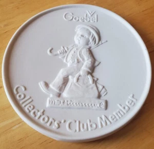 Disco bisque Goebel 1976 miembro del club de coleccionistas Hummel 4" con Alemania - Imagen 1 de 2