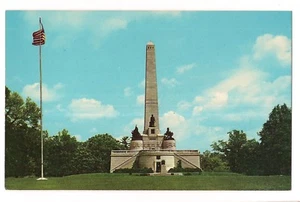 Monument ABRAHAM LINCOLN TOMB Oak Ridge Cemetery Springfield ILLINOIS Postcard - Picture 1 of 2