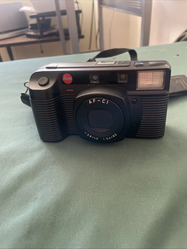 Cámara fotográfica compacta Leica C1 35 mm negra Foto 1 de 2