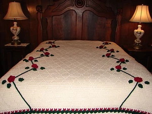 New Handmade Rambling Rose Crochet knitted Bedspread 54 X 82 INCHES - Picture 1 of 8