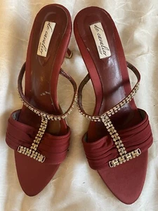 RED SANDALS ‘de cavalier’ Italian Design. Vintage Classic Social/Bridal. AU 8 - Picture 1 of 8