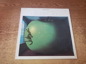 HAND SIGNED 1960s VG+ Jeff Beck Group Beck-Ola COVER ONLY NO LP33 - Imagen 1 de 4