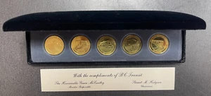CANADA. Beau coffret de 5 jetons commémoratifs, Transport Public BC Transit 1986 - Picture 1 of 5