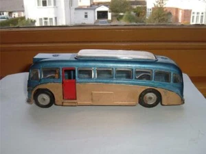 METOY CASTOYS DIECAST HECHO EN INGLANDIA ENTRENADOR AERODINÁMICO PINTADO 19 CMS DE LARGO - Imagen 1 de 7