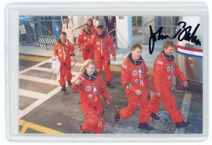 Foto firmada por John Blaha - Astronauta de la NASA transbordador espacial piloto STS-58 tripulación huelga - Imagen 1 de 2