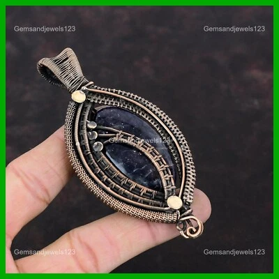 Chakra sacro de cobre piedra solar de iolita nuevo colgante artesanal envuelto en alambre Foto 1 de 4