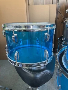 Tamburo Tom Ludwig Vistalite 8"X12" acrilico blu chiaro anni 70 - Foto 1 di 6