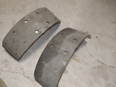 Nissan UD Rear Drum Shoes OEM 1400 - Image 1 of 4